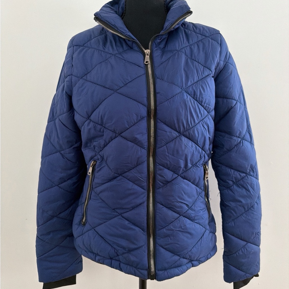 Quilted Navy Women's Puffer Jacket - Lightweight Everyday Coat